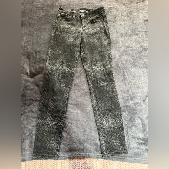 Dkny Denim - DKNY Textured Gray Skinny Jeans (24)